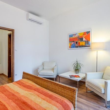 Central Avenue Apartment Budapest Eksteriør bilde