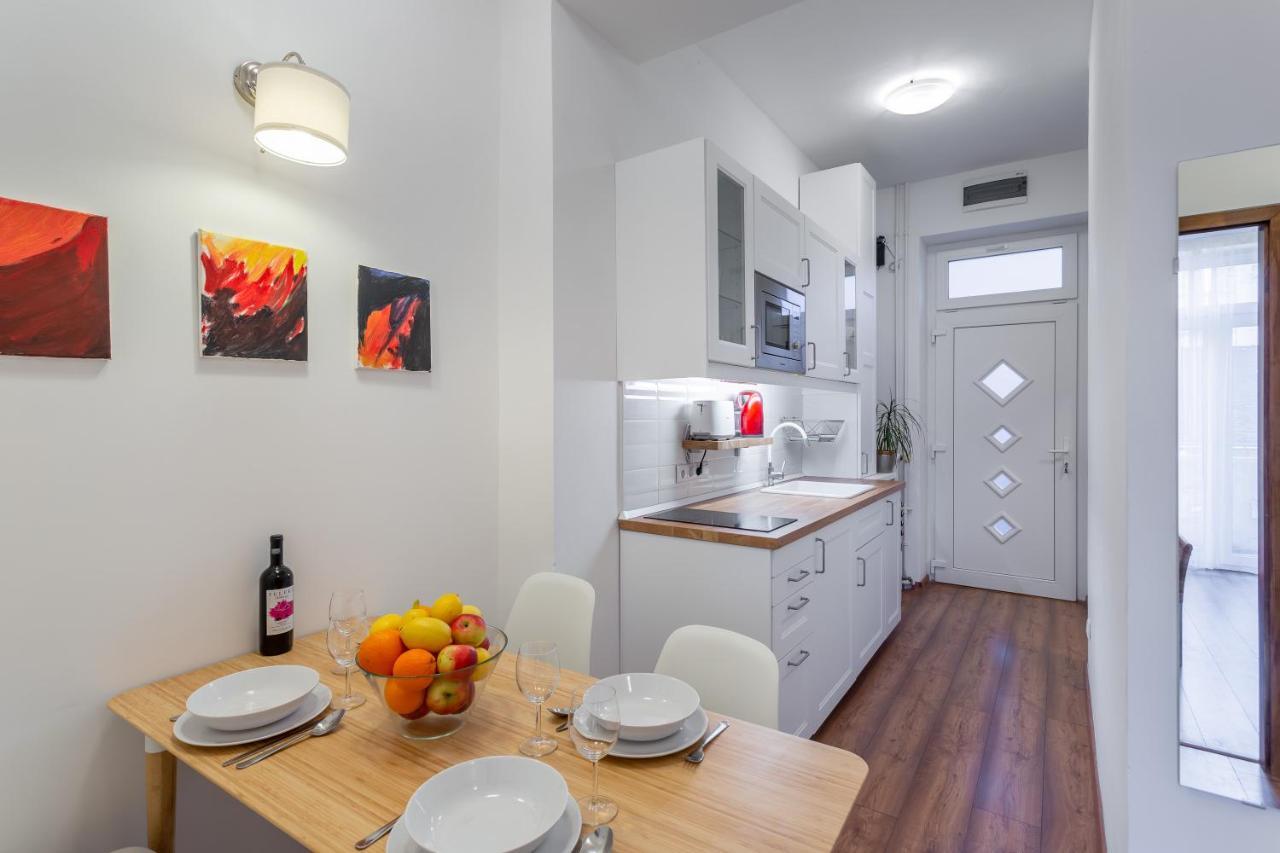Central Avenue Apartment Budapest Eksteriør bilde