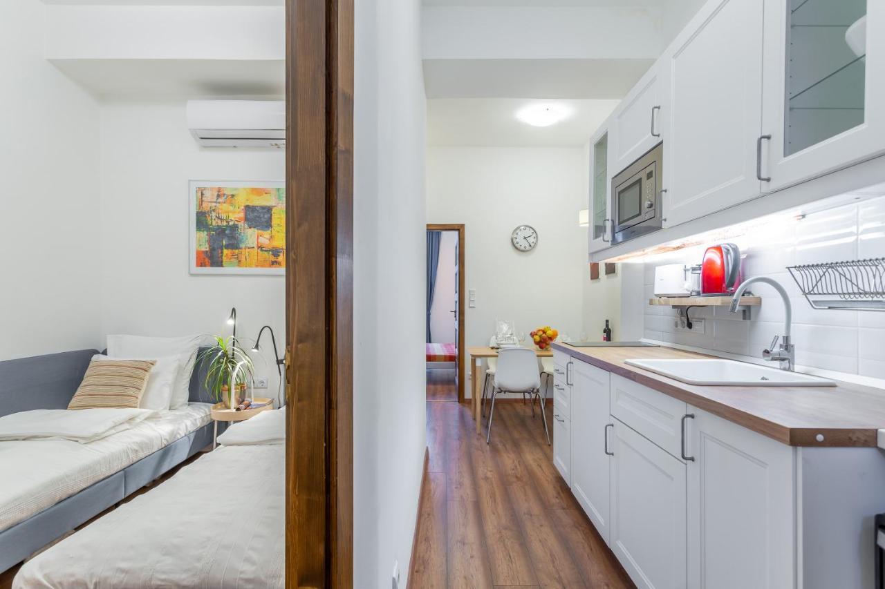 Central Avenue Apartment Budapest Eksteriør bilde