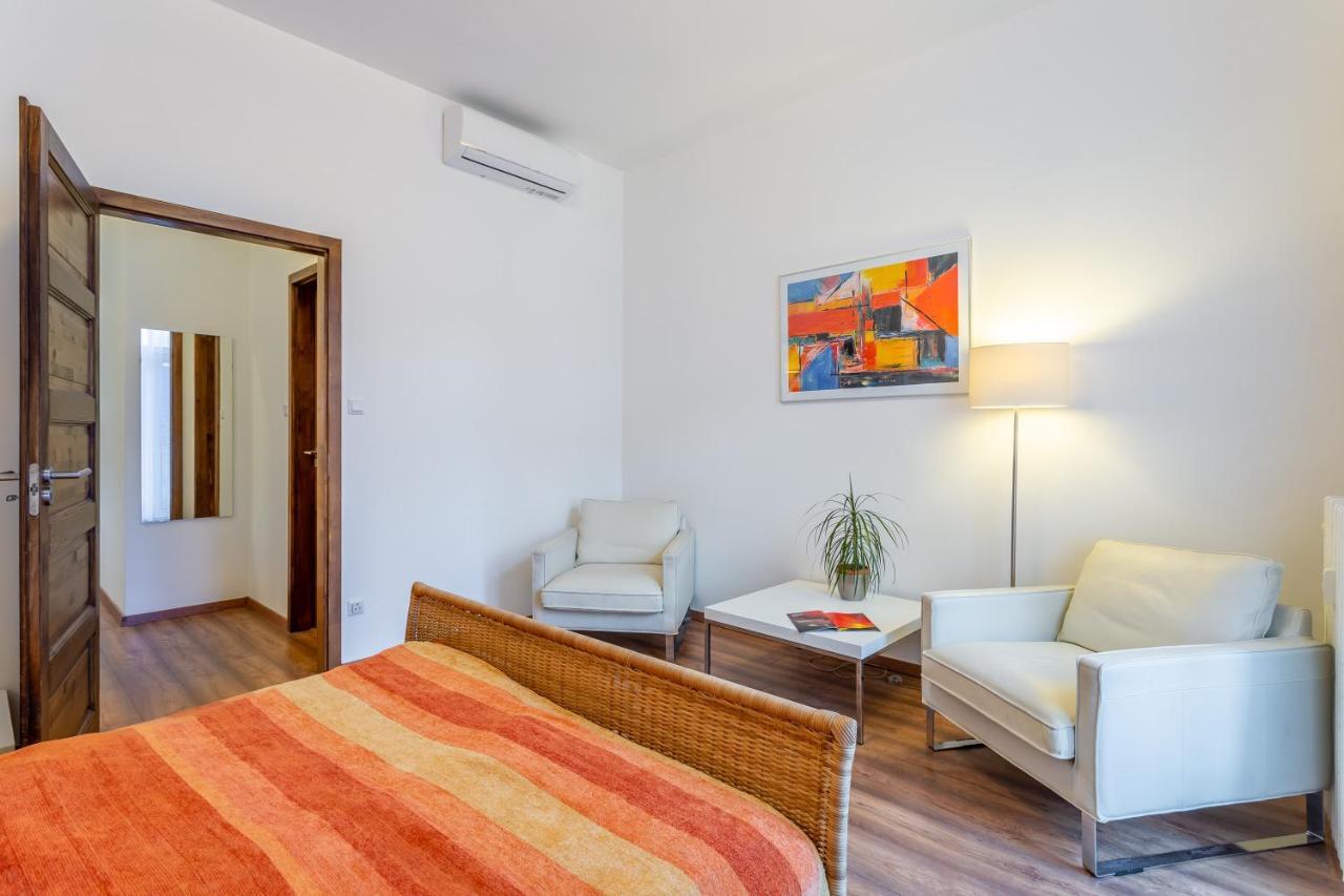 Central Avenue Apartment Budapest Eksteriør bilde
